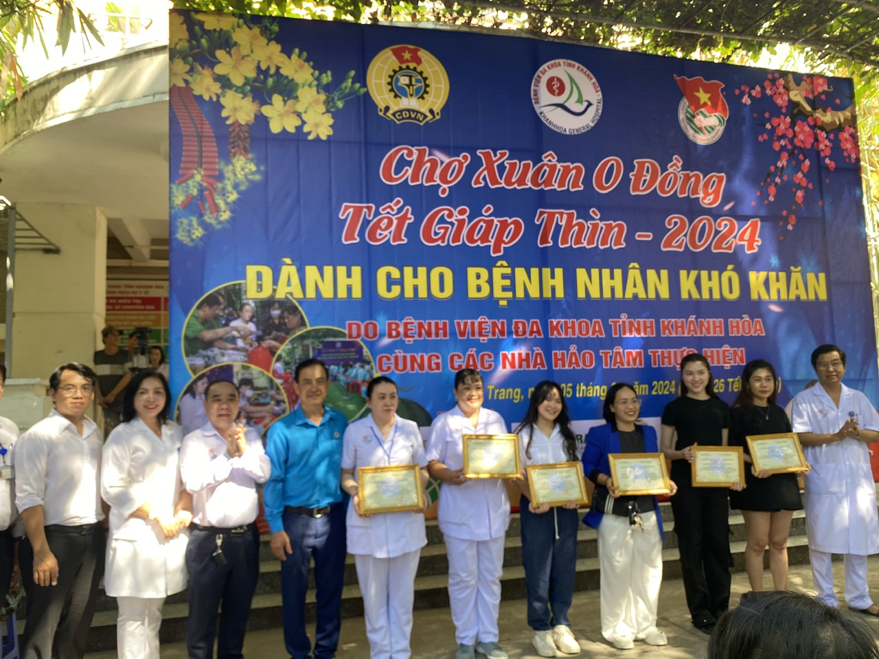 Hơn 270 bệnh nhân tham gia “Chợ Xuân 0 đồng”