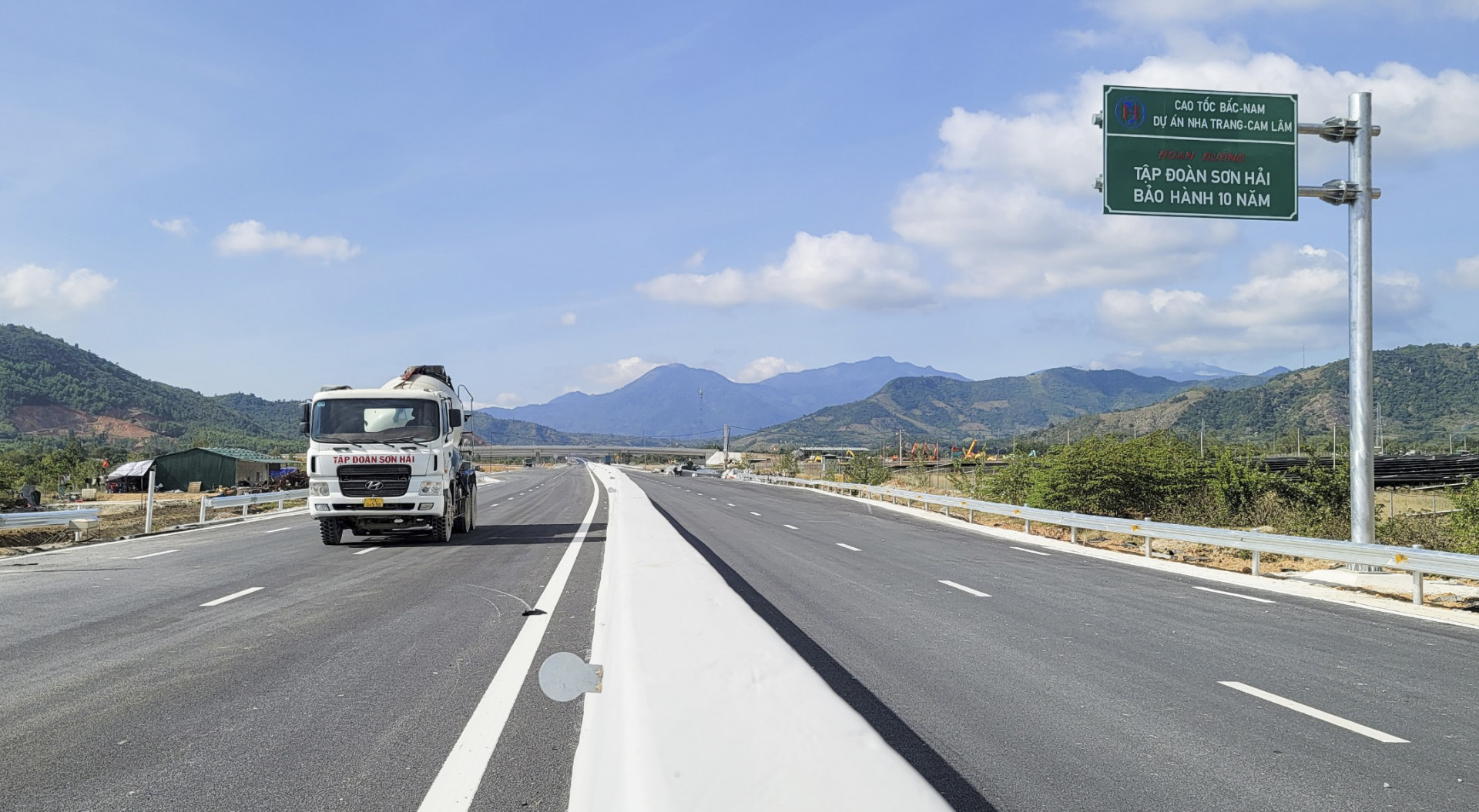 Cao tốc Nha Trang - Cam Lâm.