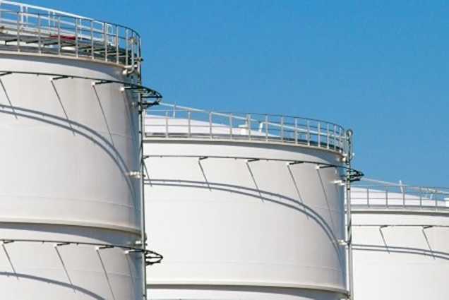 Giá xăng dầu hôm nay (24-2): Trượt sâu