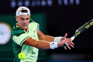 Sôi động các giải ATP và WTA: Holger Rune bị loại, Sinner vào tứ kết Rotterdam