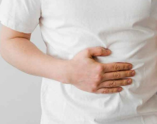 Làm gì để giảm chứng đầy bụng, khó tiêu trong những ngày Tết?