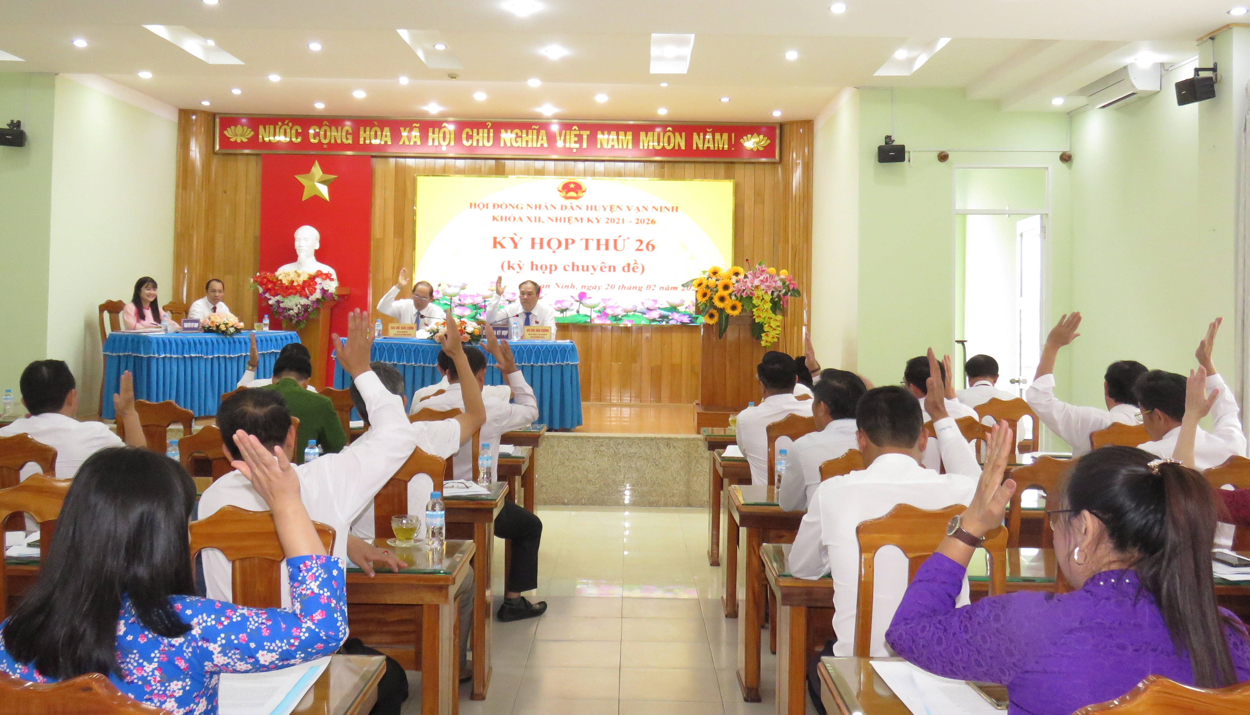 Quang cảnh kỳ họp.