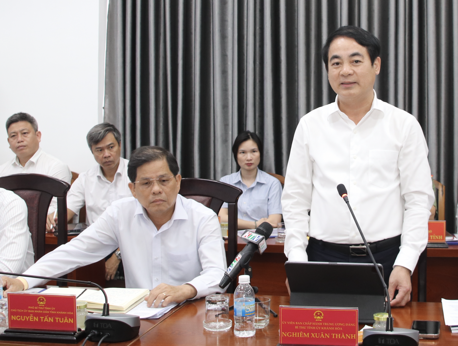 Lãnh đạo tỉnh họp nghe báo cáo việc đề xuất đầu tư của Liên danh Becamex - VSIP 