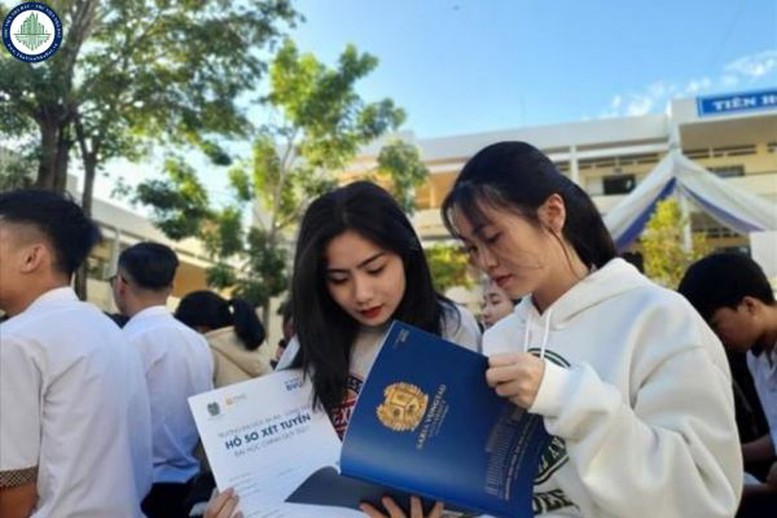 Nhiều trường đại học tiếp tục xét tuyển học bạ cho mùa tuyển sinh 2025