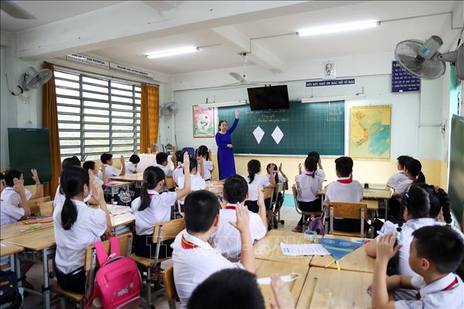 Thủ tục đăng ký dạy thêm ngoài nhà trường giáo viên cần biết