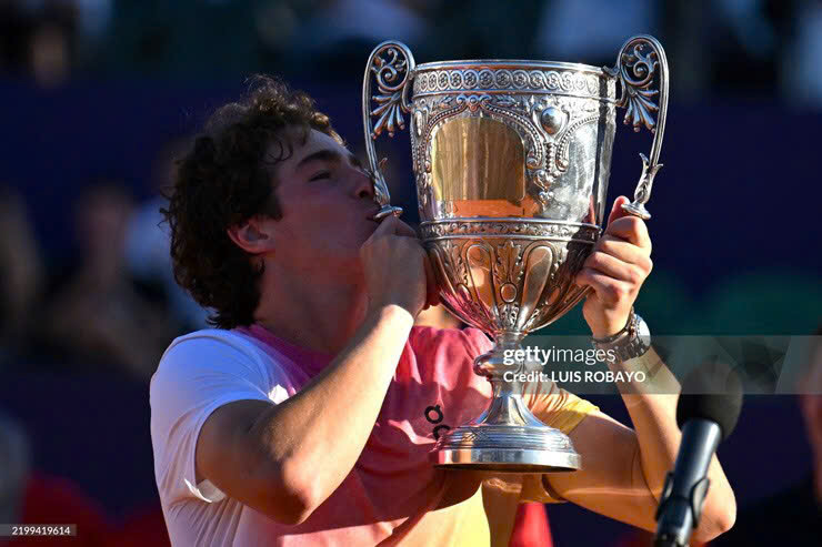 ATP 250: Hai tay vợt trẻ làm nên lịch sử