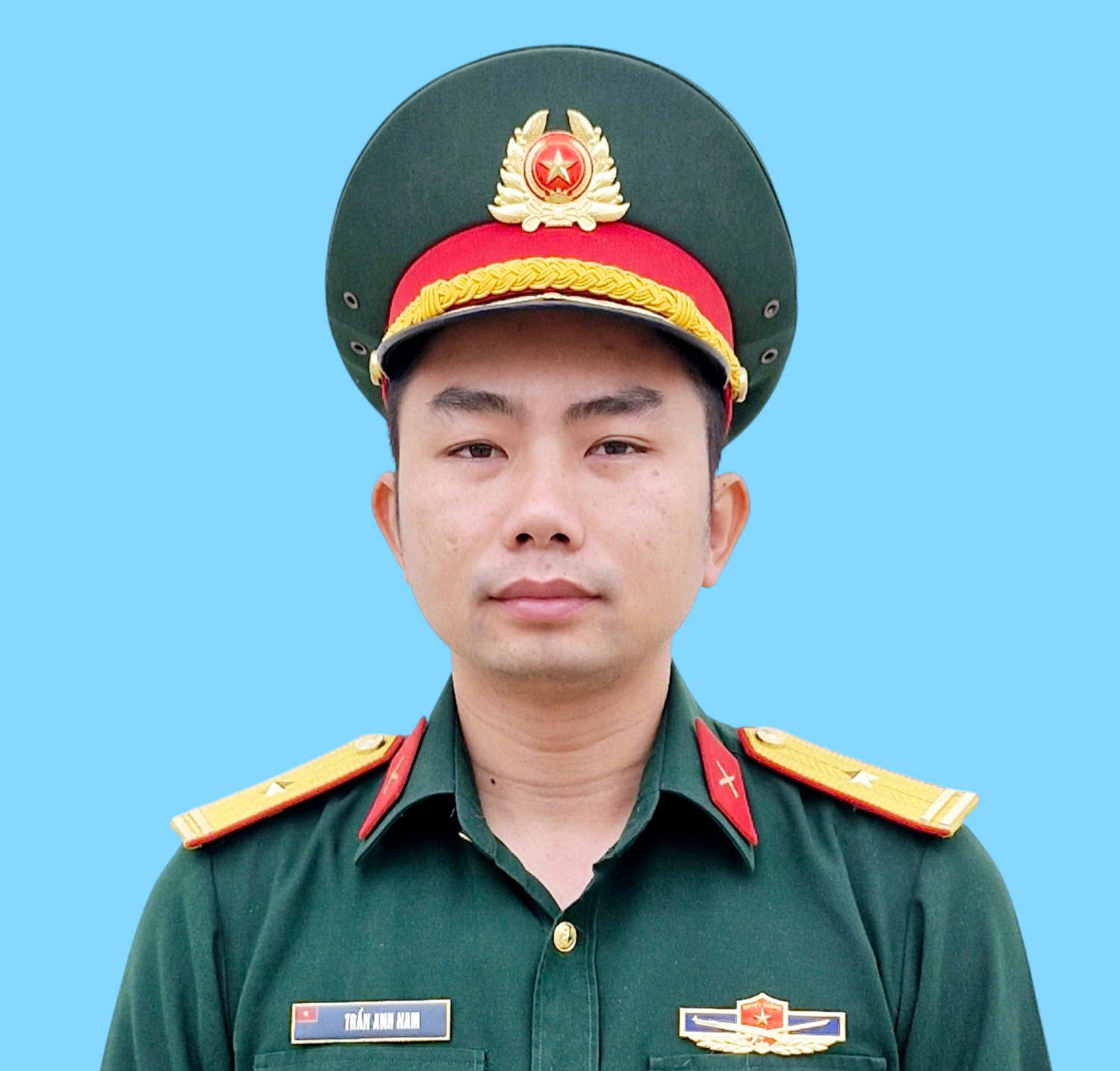 Thiếu tá Trần Anh Nam.
