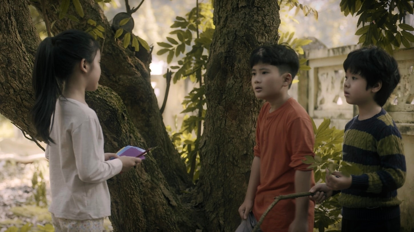 Câu chuyện quá khứ cũng được khai thác cảm động. Ảnh: VFC