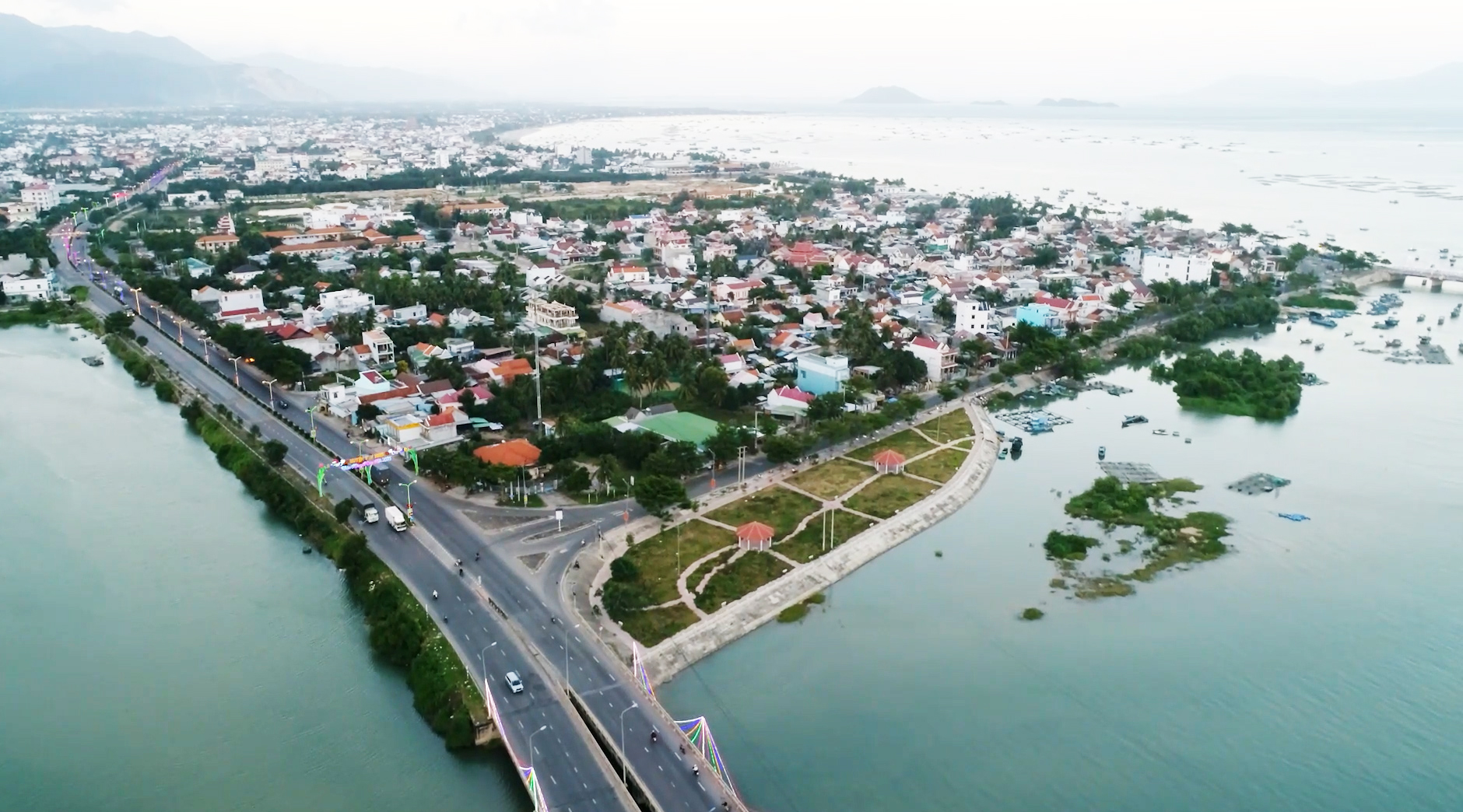 Vạn Ninh: Cần hơn 272.141 tỷ đồng phục vụ phát triển đô thị đến năm 2030