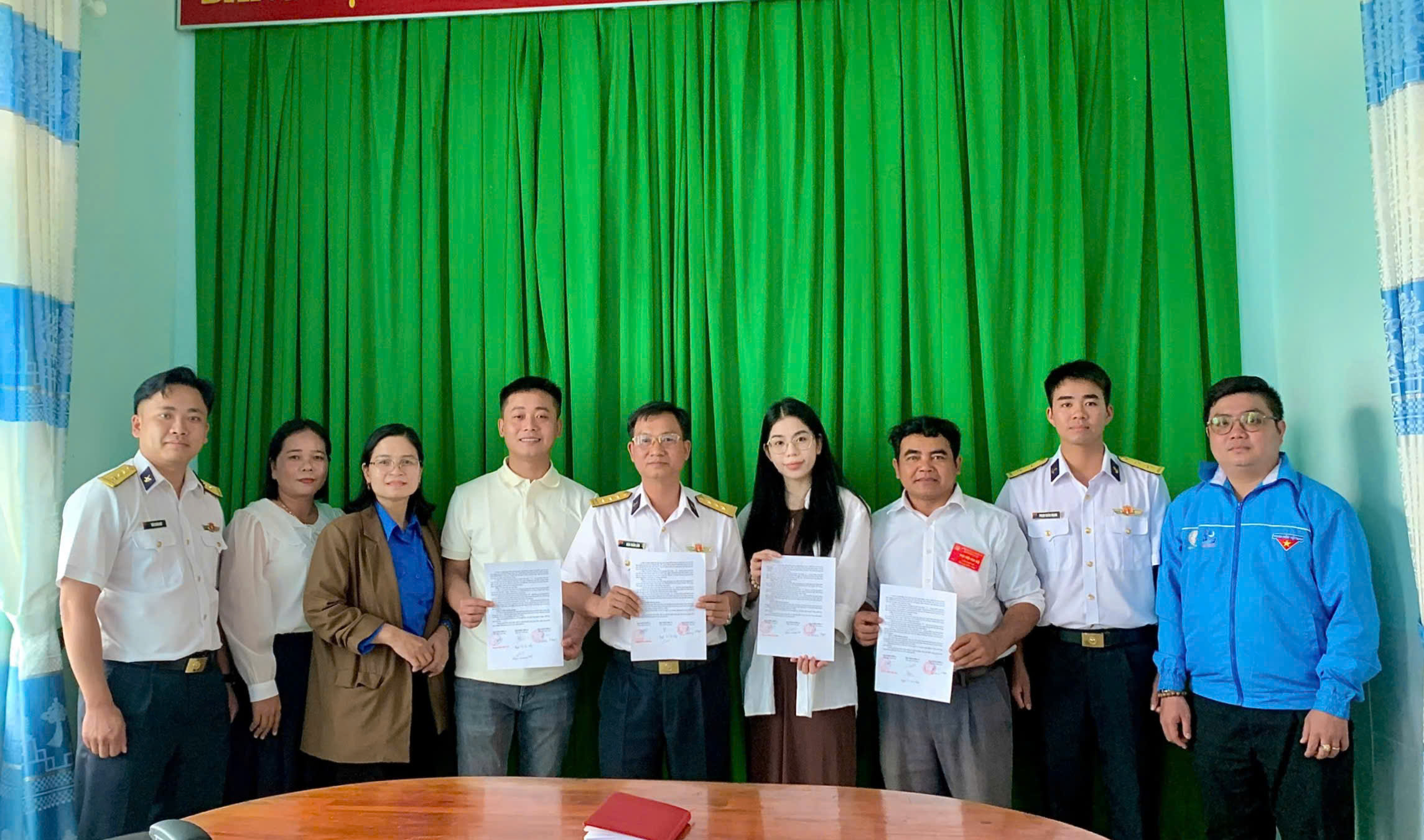 Lữ đoàn 957 ký kết hoạt động xây dựng nhà cho người dân ở xã Cam Thịnh Tây