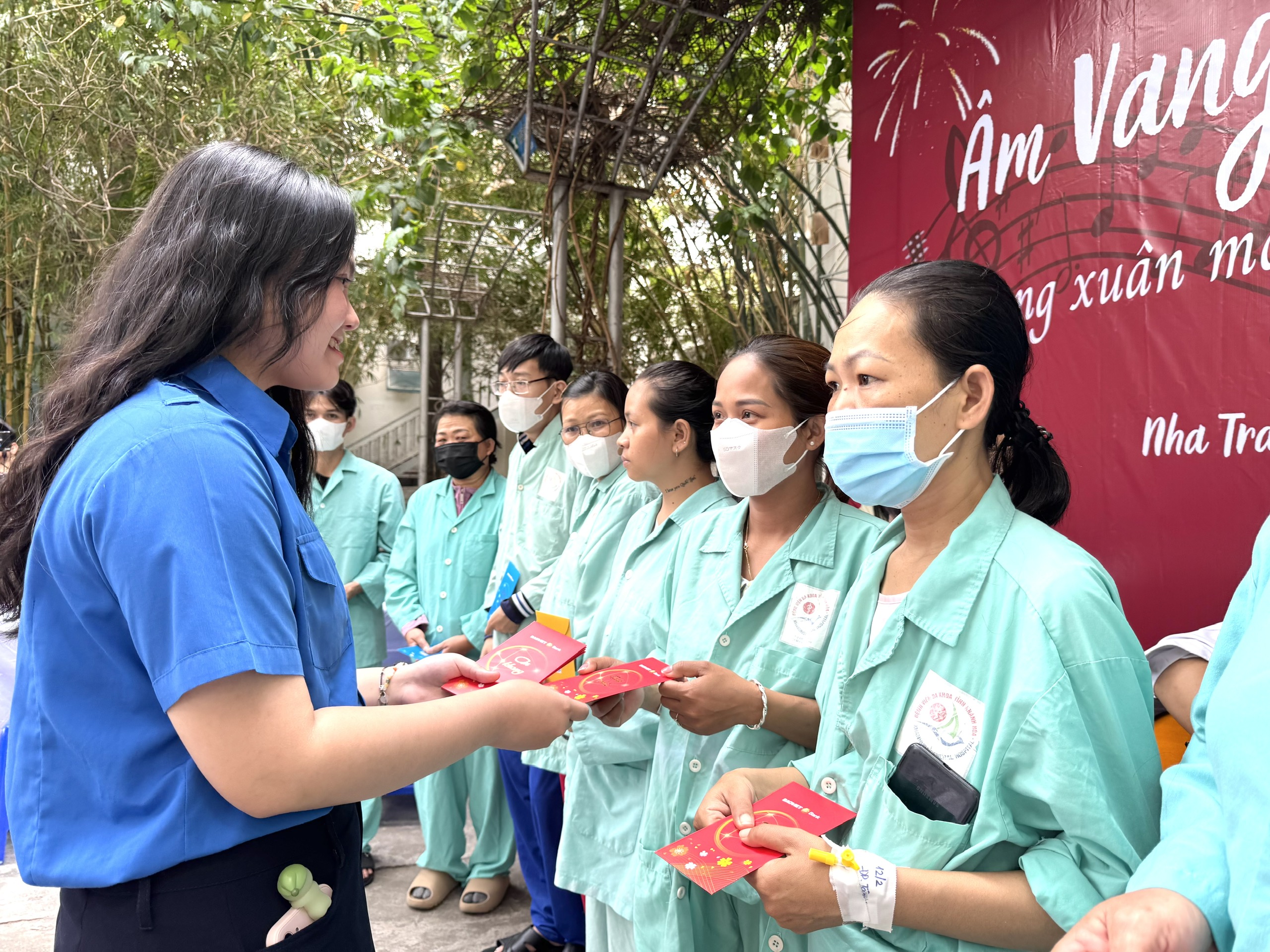 Mang âm nhạc đến bệnh nhân