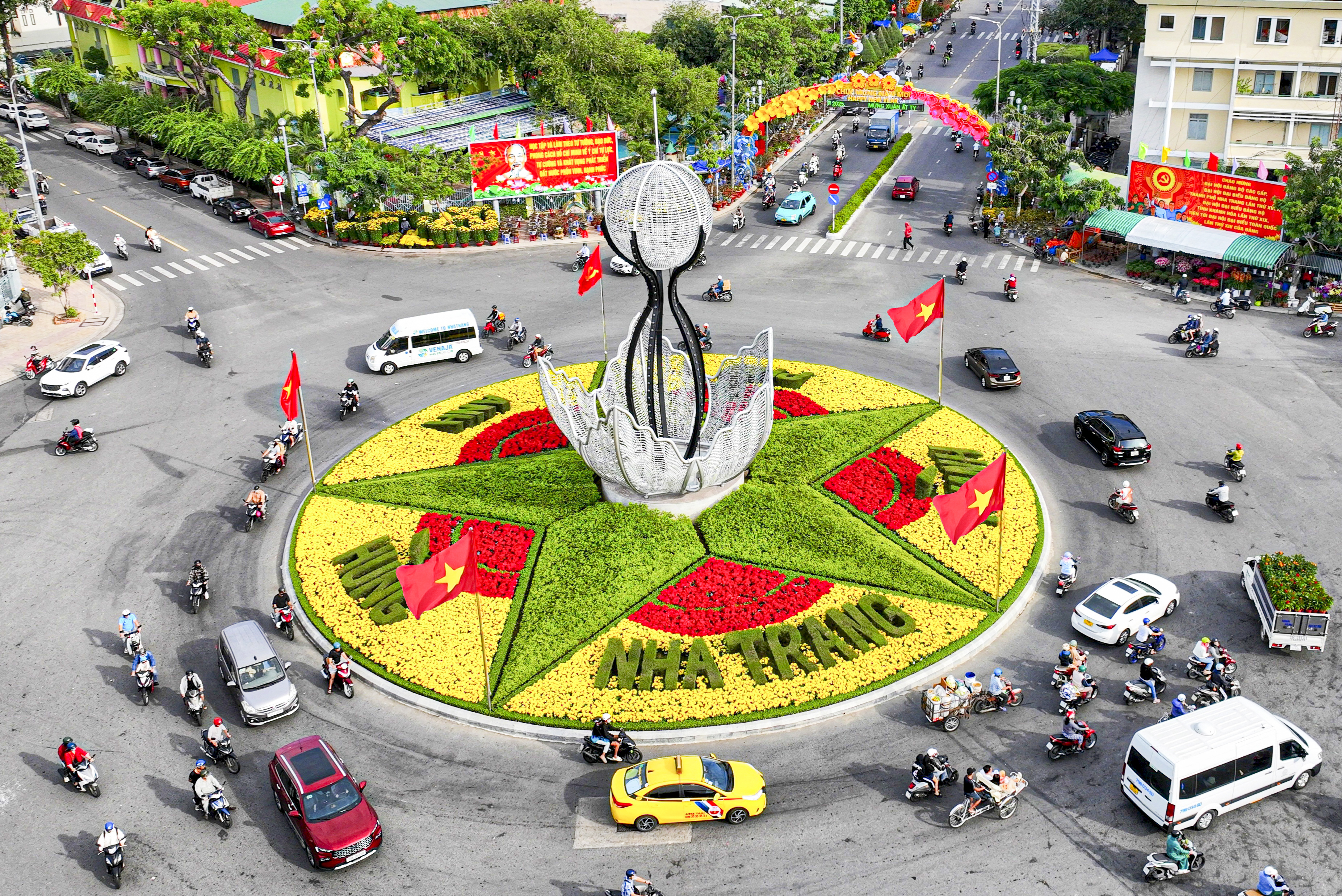 Kỷ niệm 95 năm Ngày thành lập Đảng Cộng sản Việt Nam (3-2-1930 - 3-2-2025): Phát huy truyền thống vẻ vang, cùng đất nước bước vào kỷ nguyên mới