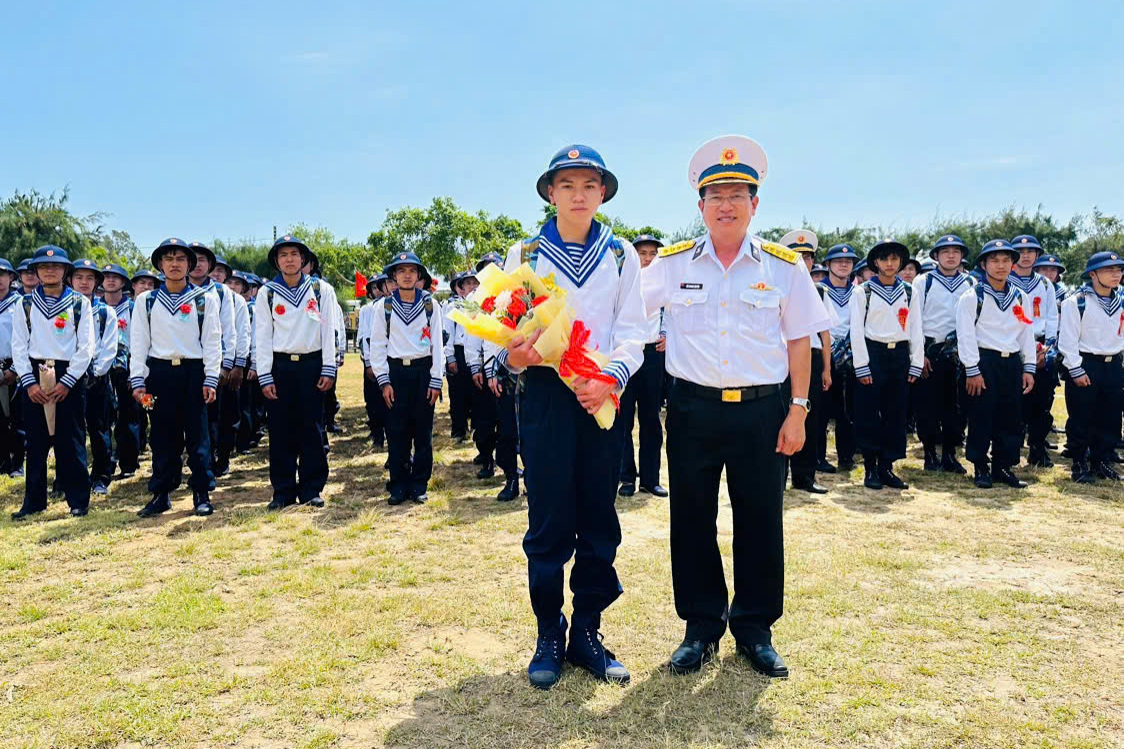 Lữ đoàn 101 tổ chức tiếp nhận chiến sĩ mới năm 2025