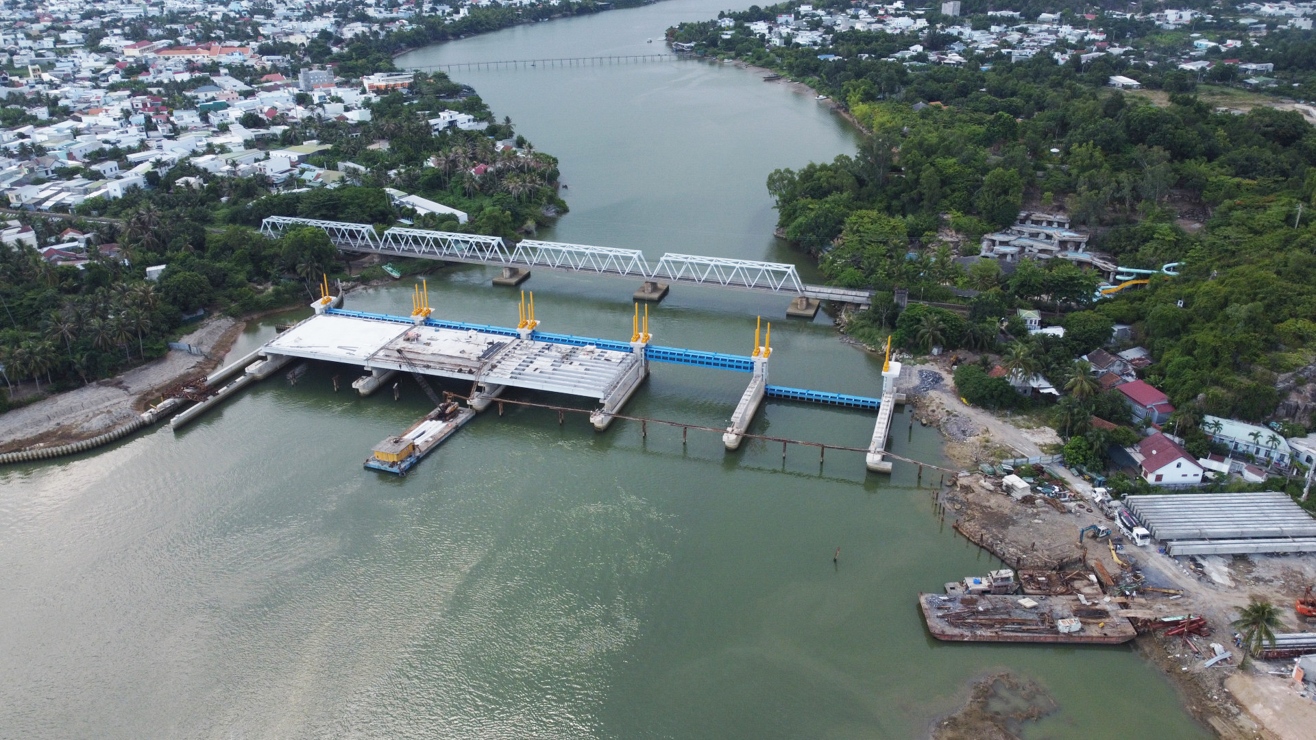 Gấp rút triển khai giải ngân vốn đầu tư công