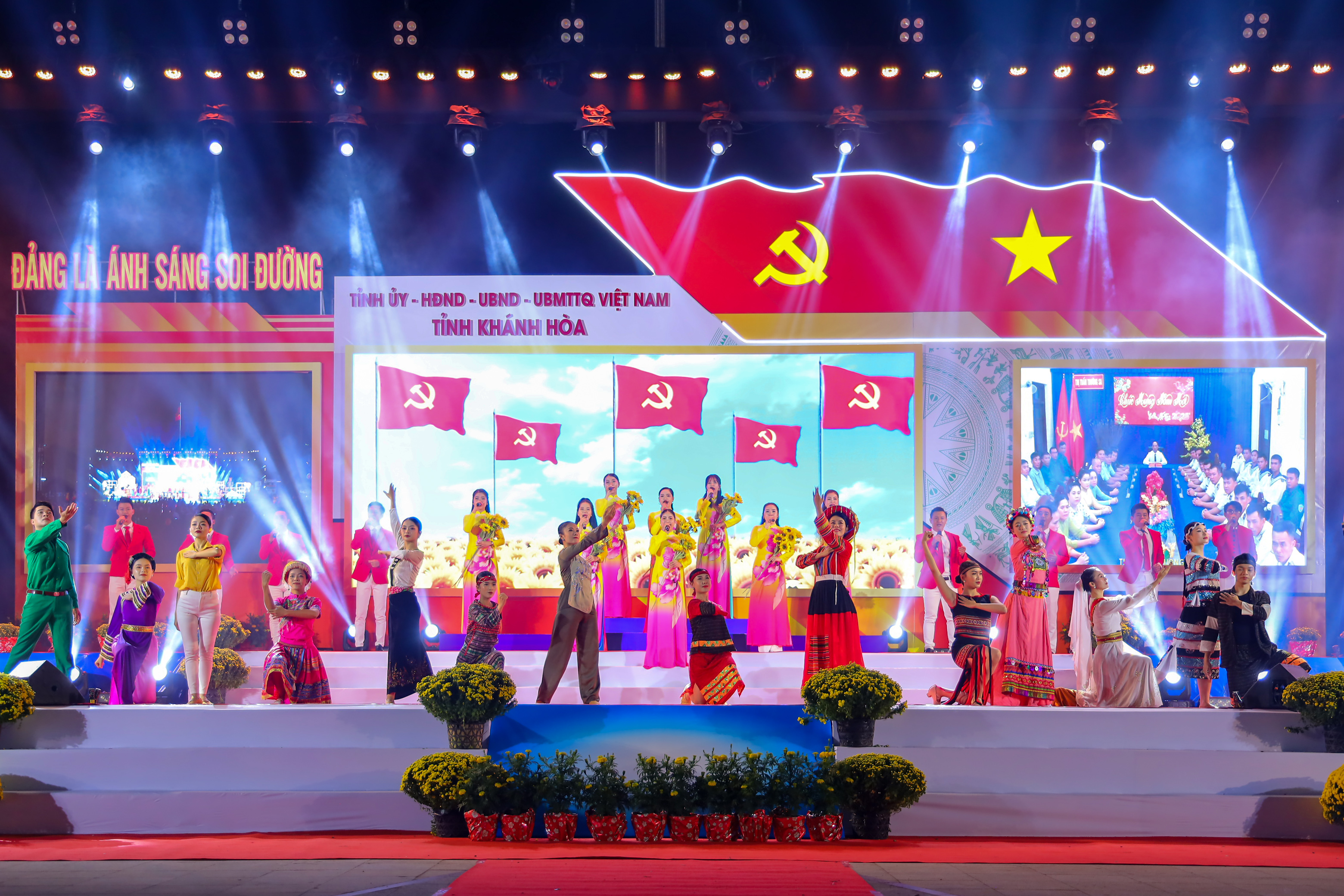 Những giai điệu thắm niềm tin về Đảng 