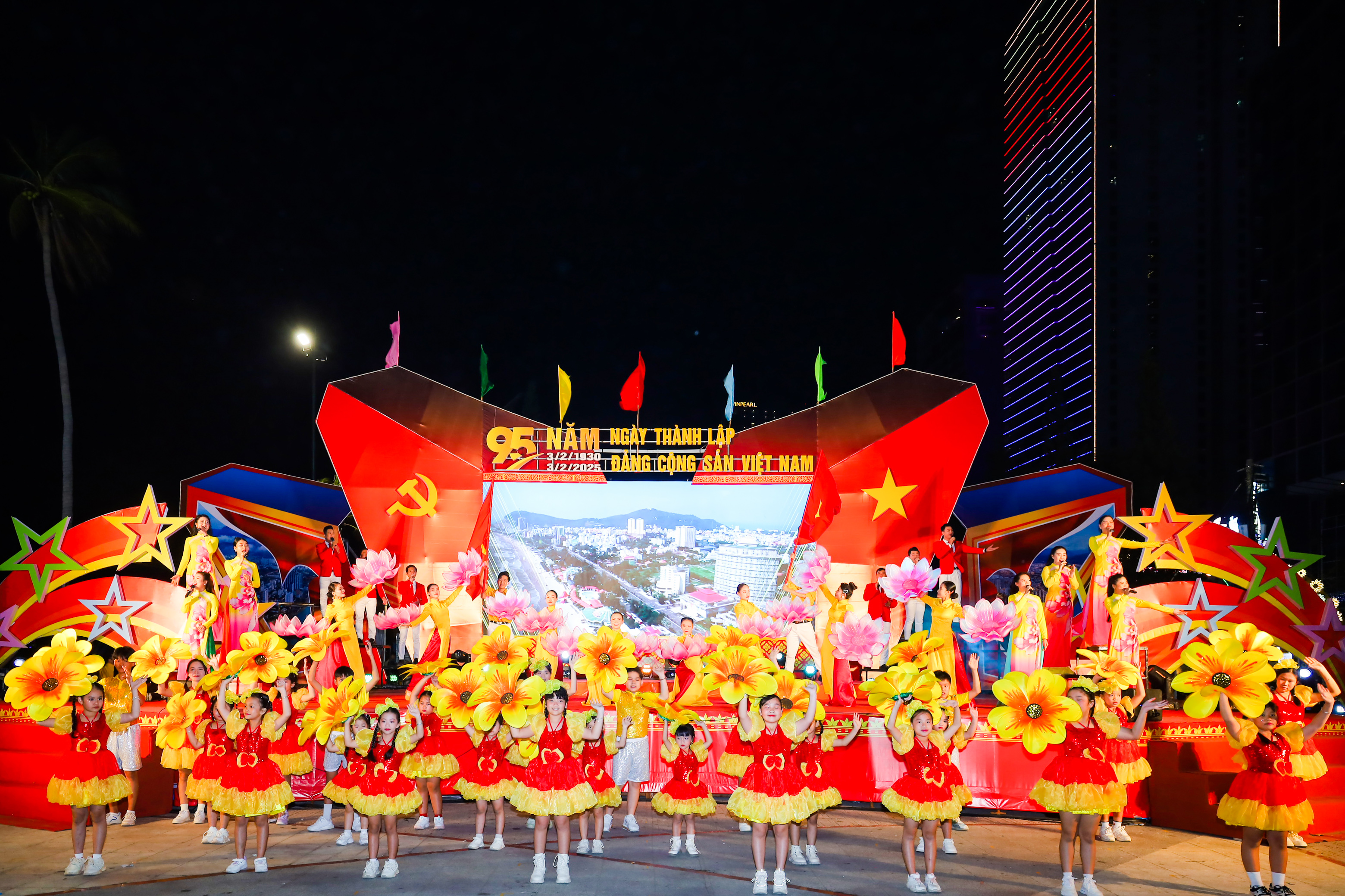 Âm vang những giai điệu tự hào về Đảng