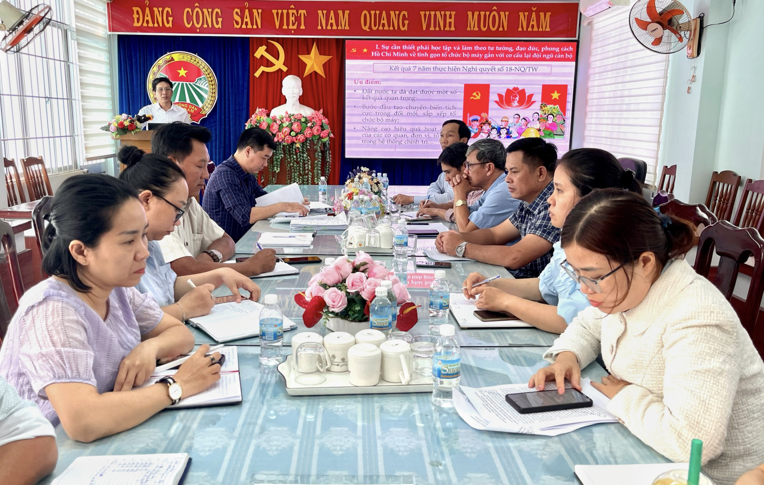 Hội Nông dân tỉnh: Học tập và làm theo tư tưởng, phong cách Hồ Chí Minh gắn với sắp xếp bộ máy