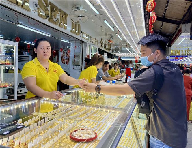 Giá vàng sáng 13/2 quay đầu tăng mạnh ở chiều mua vào