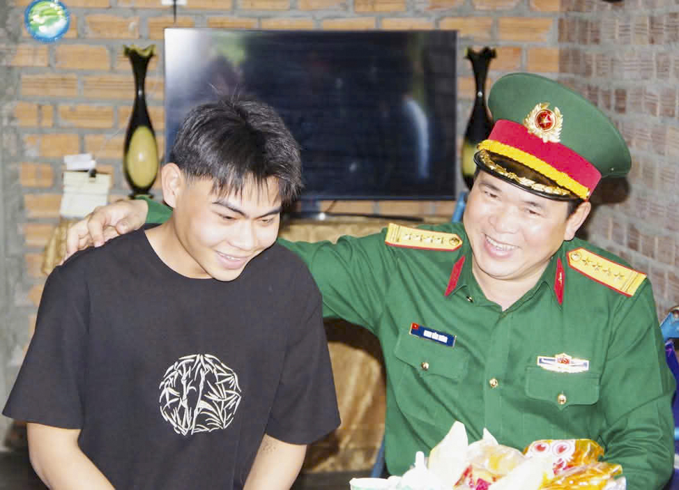 Háo hức chờ ngày lên đường nhập ngũ 