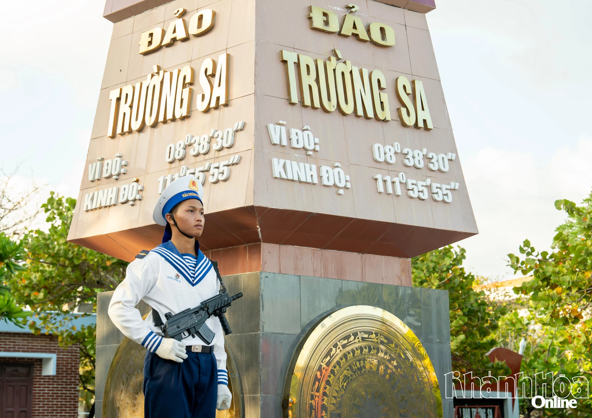 Ca trực của Thành An tại cột mốc chủ quyền.