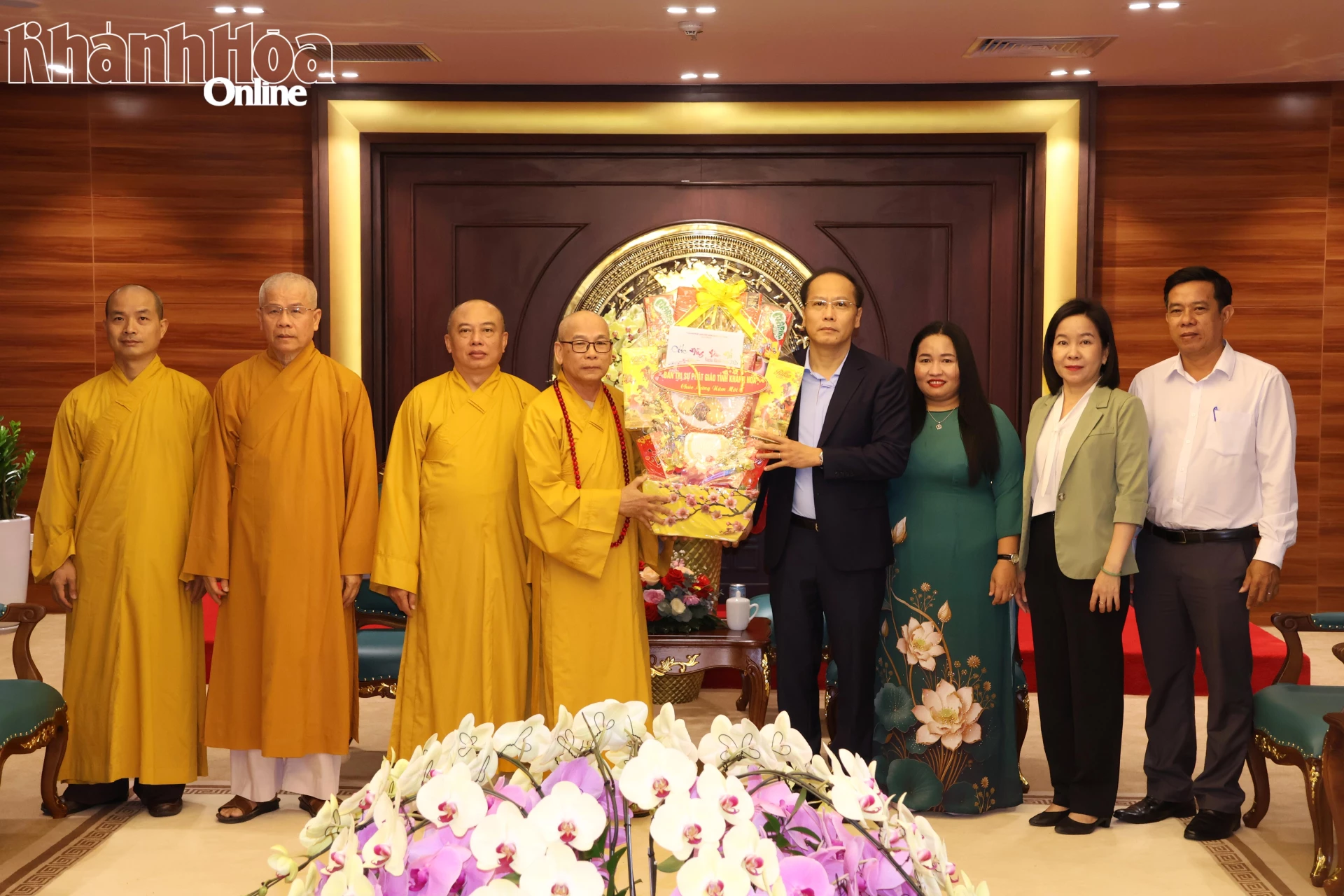 Thường trực Ban Trị sự Giáo hội Phật giáo (GHPG) Việt Nam tỉnh Khánh Hoà  chúc mừng Thường trực Tỉnh ủy nhân dịp nhân dịp xuân Bính Ngọ 2026.
