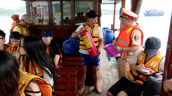 [Video] Bảo đảm an ninh, an toàn tại các bến tàu du lịch và giao thông đường thủy trong dịp đầu năm