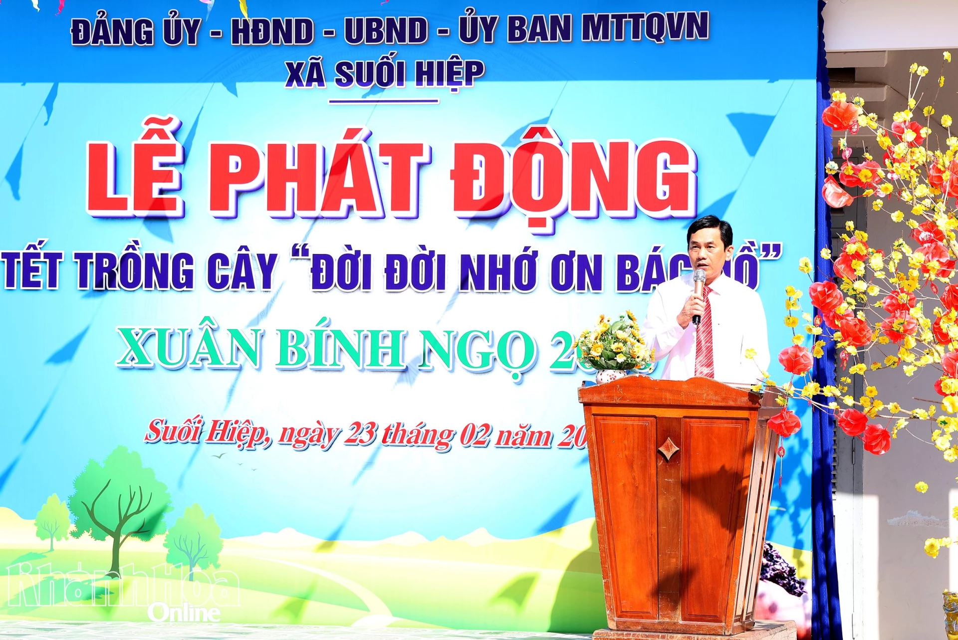 Lãnh đạo UBND xã Suối Hiệp phát động phát động “Tết trồng cây đời đời nhớ ơn Bác Hồ”.