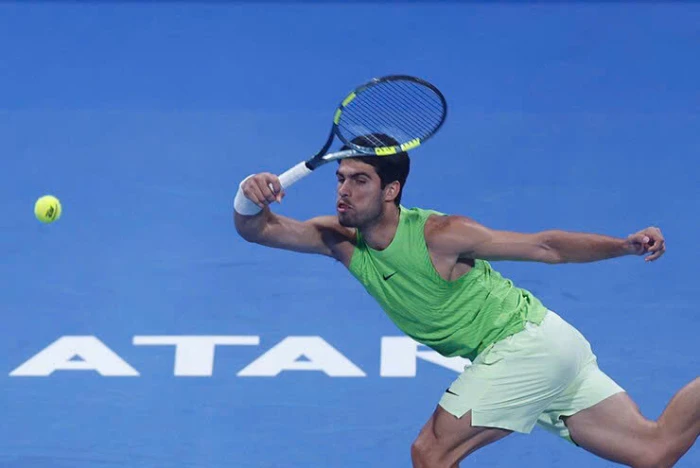 Qata Open: Tay vợt số một thế giới Alcaraz khởi đầu thuận lợi 