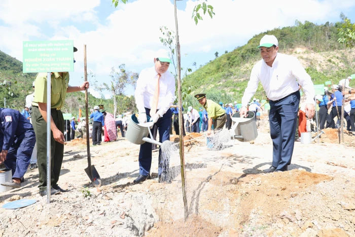 Phát động “Tết trồng cây đời đời nhớ ơn Bác Hồ” xuân Bính Ngọ 2026