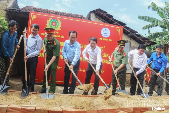 Xuân về trong những ngôi nhà “Chiến dịch Quang Trung”