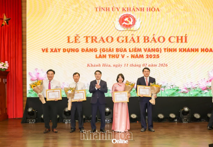 Trao Giải Báo chí về xây dựng Đảng tỉnh Khánh Hòa lần thứ V - năm 2025