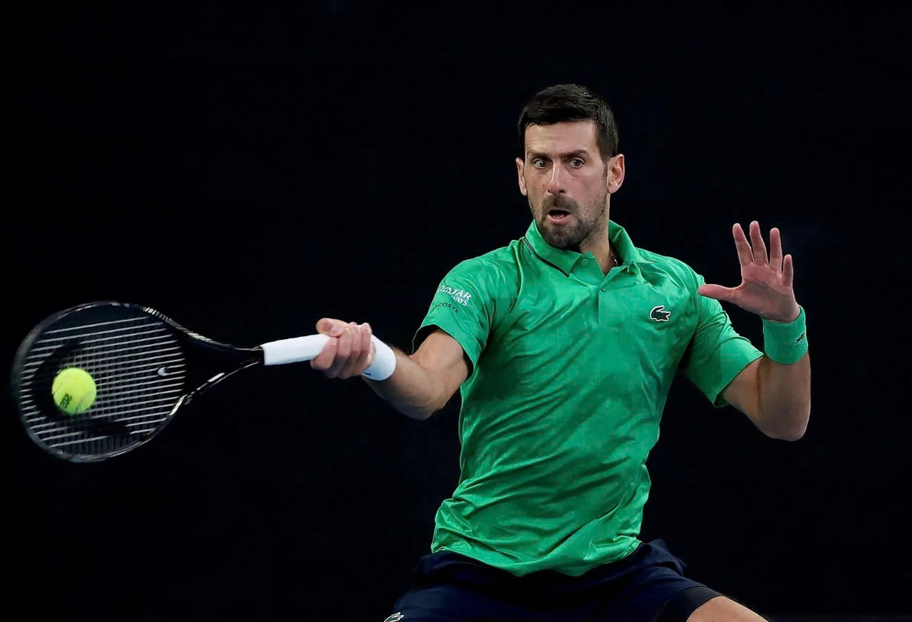 Djokovic trả giao ở set đầu trận chung kết Australia Mở rộng 2026 với Alcaraz trên sân Rod Laver, Melbourne 