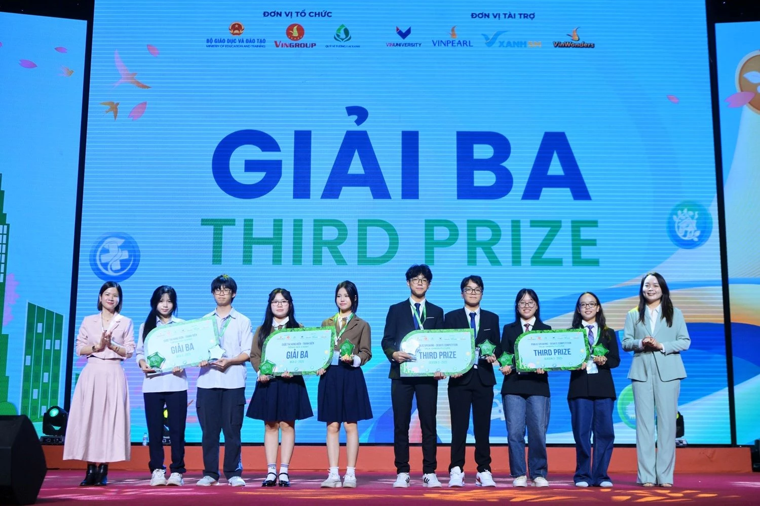 Các đội thi đoạt Giải Ba tại chung kết cuộc thi Tiếng nói Xanh mùa 3.