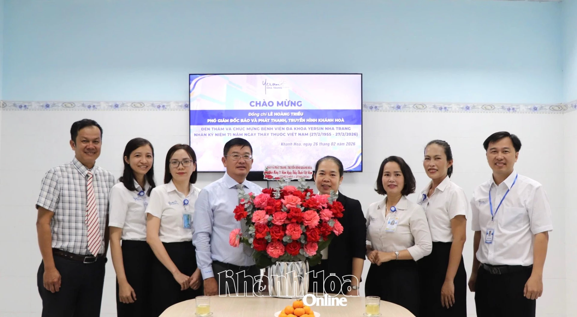 Ông Lê Hoàng Triều thăm và chúc mừng Bệnh viện Đa khoa Yersin Nha Trang.