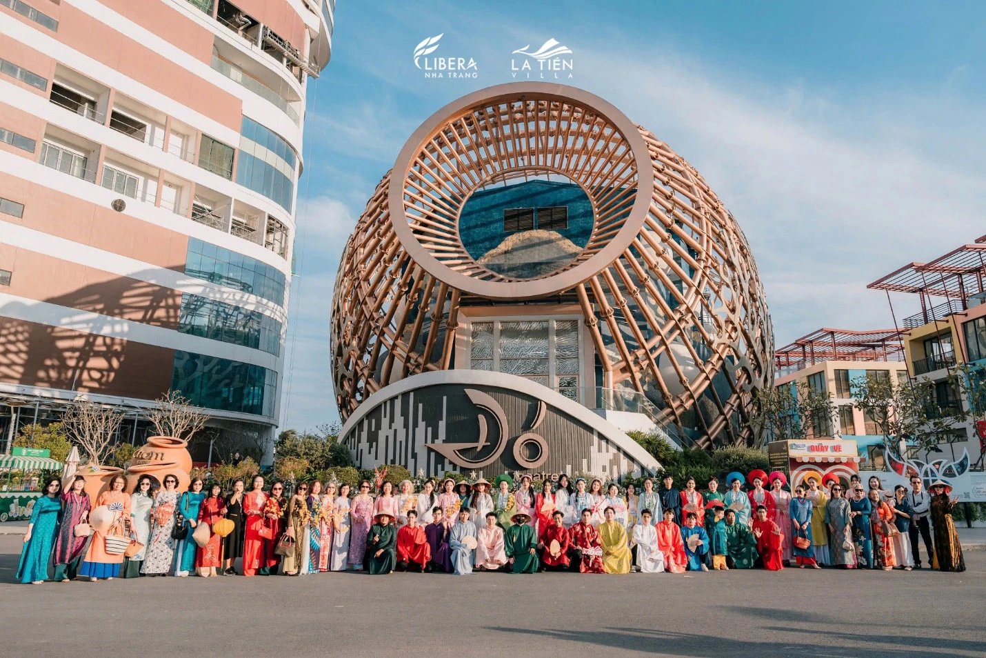 Nhà hát Đó khẳng định vị thế là tâm điểm văn hóa - nghệ thuật của dự án khi thu hút hàng ngàn du khách tham quan và trải nghiệm trong dịp Tết Bính Ngọ 2026.