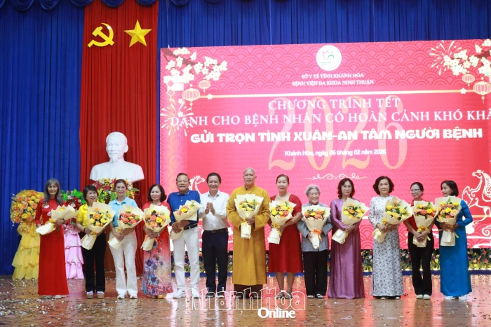 Bệnh viện Đa khoa Ninh Thuận tổ chức chương trình “Tết dành cho bệnh nhân có hoàn cảnh khó khăn”