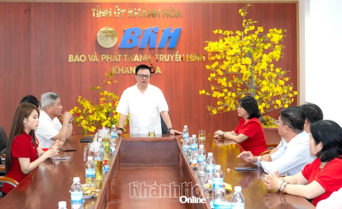 Chủ tịch Hội Nhà báo Việt Nam, Tổng Biên tập Báo Nhân dân Lê Quốc Minh thăm, chúc Tết Báo và Phát thanh, Truyền hình Khánh Hòa