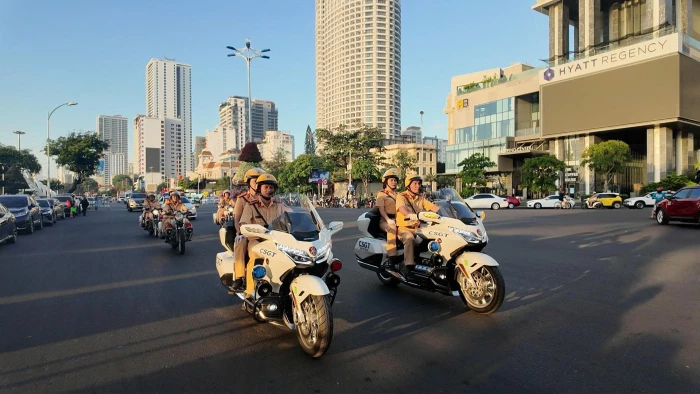 [Video] Cảnh sát giao thông Khánh Hòa vì bình yên trên những cung đường