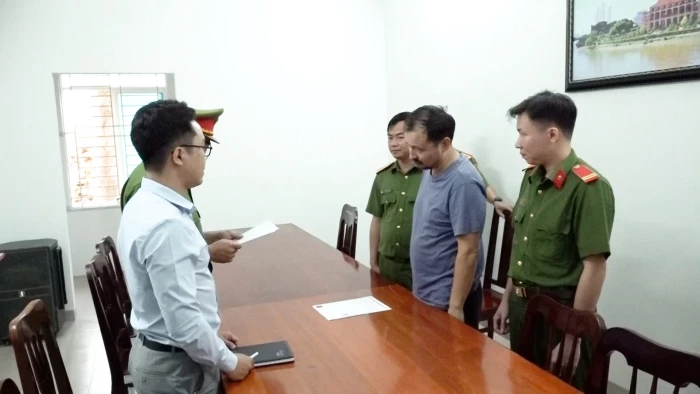 [Video] Trục xuất, bàn giao đối tượng người nước ngoài bị truy nã đỏ