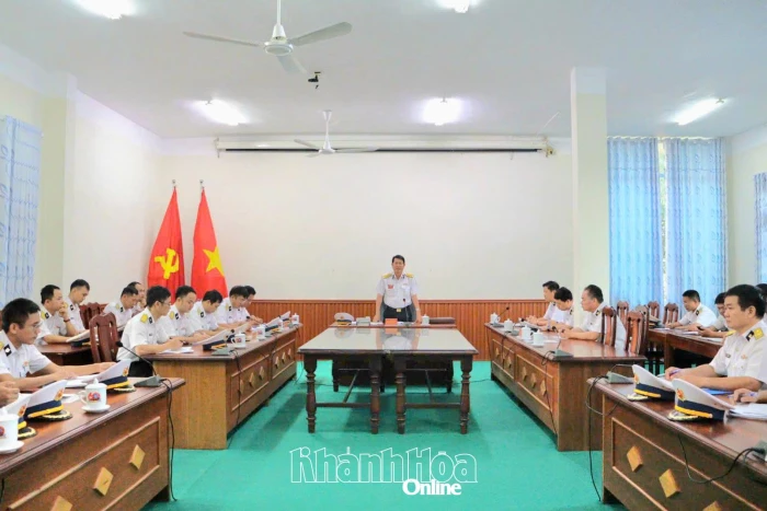 Vùng 4 Hải quân kiểm tra công tác sẵn sàng chiến đấu tại Lữ đoàn 101