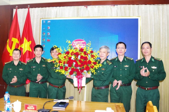 Đảng ủy, Ban Chỉ huy Bộ đội Biên phòng tỉnh Khánh Hòa thăm, chúc Tết Bộ Chỉ huy Quân sự tỉnh