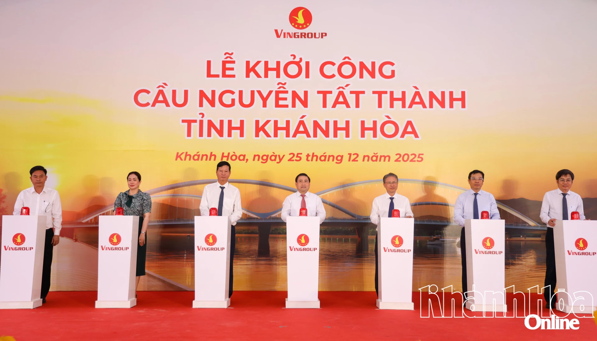 Đồng chí Lâm Đông dự lễ khởi công cầu Nguyễn Tất Thành.