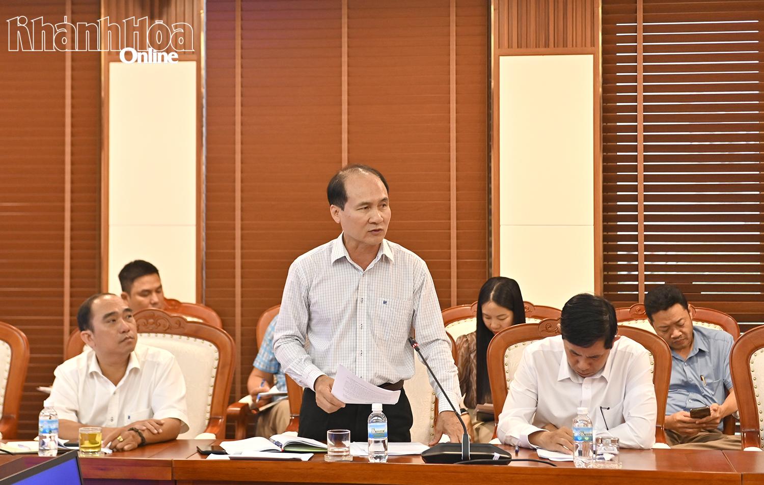 Lãnh đạo Sở Văn hóa, Thể thao và Du lịch báo cáo tiến độ, phần việc của Ban tổ chức địa phương trong công tác chuẩn bị giải.