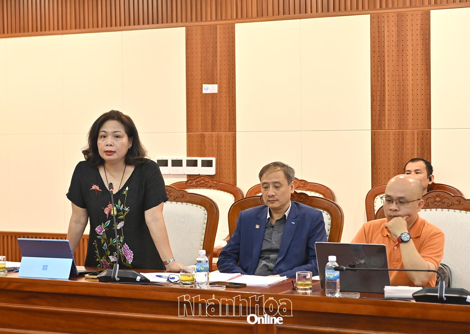 Đại diện Báo Tiền Phong báo cáo tiến độ công tác tổ chức giải đấu.