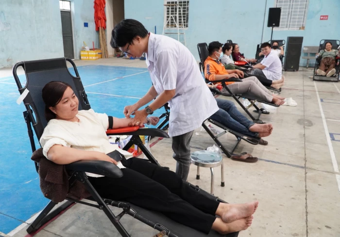 130 người tham gia hiến máu đợt 1 năm 2026 tại khu vực Cam Lâm