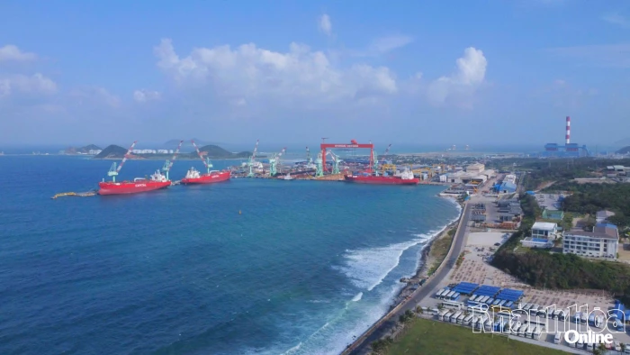 Khát vọng biển lớn