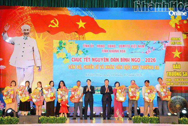 Podcast: Bản tin ngày 12-2