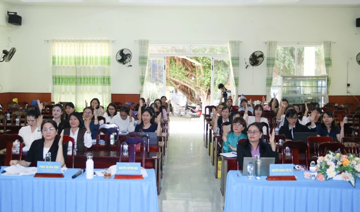 Hội nghị Ban Chấp hành Hội Liên hiệp Phụ nữ tỉnh lần thứ nhất