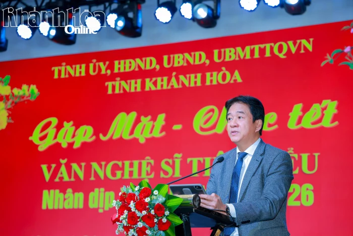 Lãnh đạo tỉnh Khánh Hòa gặp mặt, chúc Tết văn nghệ sĩ tiêu biểu