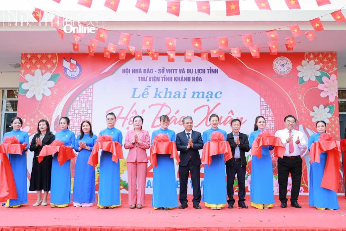 Khai mạc Hội báo xuân Bính Ngọ 2026